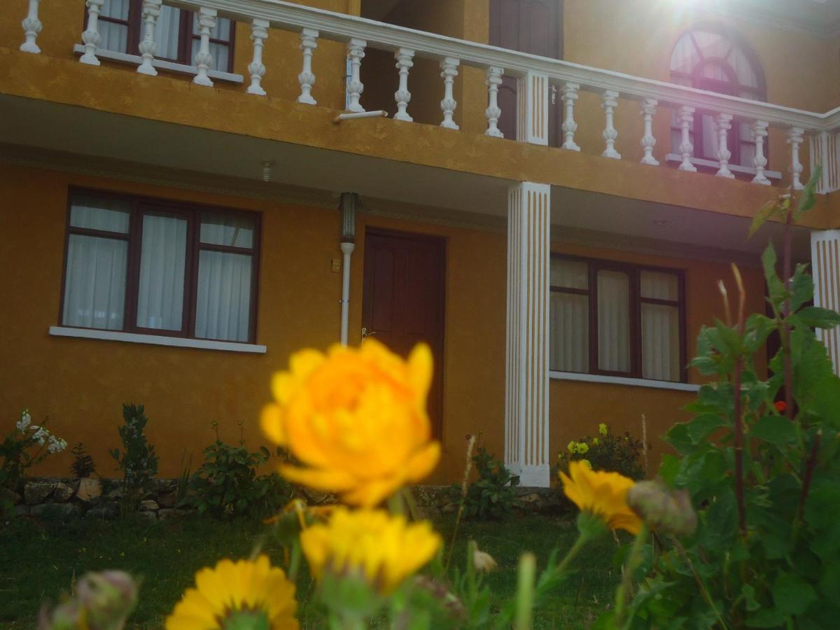 Hostal Del Sol Isla Del Sol Zewnętrze zdjęcie